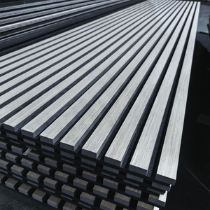 Paneles de Pared Acústicos de Madera de Nogal, Diseño Moderno en Color Humo Oscuro, Akupanel 2400x600mm, Paneles Acústicos de Gran Tamaño con Diseño de Rayas - Product Image 4