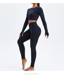 Haut de sport à manches longues pour femme, motif lettres, pour yoga et course, avec short de sport à taille élastique et fermeture respirante quadridirectionnelle - Product Image 6