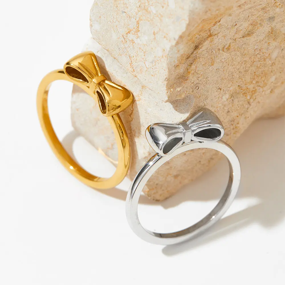 Nuevo diseño de anillo de mariposa chapado en oro genuino, joyería de acero inoxidable Bowknot anillo de dedo mujeres