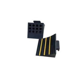 Dispositivo antirrodadura de goma amarilla Ronda Car Parking Chock para camiones y automóviles - Product Image 5
