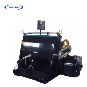 Machine de pliage, découpe et laminage semi-automatique Nantong NT-930 pour boîtes et sacs en papier 380V 1200X1500X4500 - Product Image 1