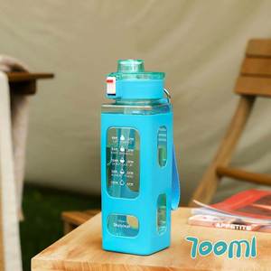 Botella de Agua Cuadrada de Plástico Portátil de Verano de 700ml 900ml para Estudiantes, Ecológica, con Cordón, Ideal para Senderismo y Deportes, Venta al Por Mayor - Product Image 5