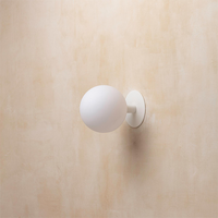 Lampe murale en verre sphérique minimaliste et créative pour hôtel, décoration intérieure nordique moderne, lampe murale LED bon marché