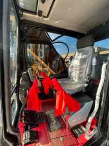 Excavadora de cadenas SANY SY215C usada de 21 toneladas, excavadora mediana Sany SY215C para construcción y movimiento de tierras - Product Image 5