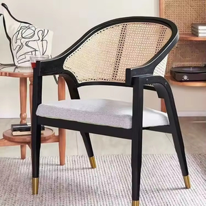 Silla Moderna de Inspiración Medieval con Estructura de Madera Maciza, Respaldo de Ratán Natural, Sillón para Sala de Estar - Product Image 5