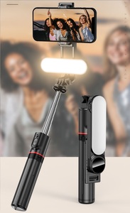 L15 avec 9 niveaux de luminosité Parapluie de lumière d'appoint détachable Trépied Selfie Stick 1.11m de long, 43.3 pouces <span class=keywords><strong>Selfiestick</strong></span> - Product Image 4