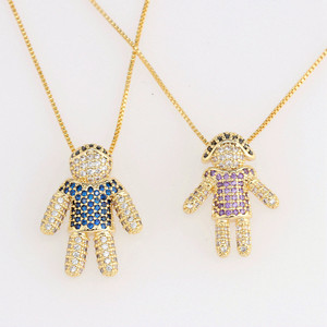 Collier pendentif personnalisable en forme de poupée humaine, micro-pavé de zircon, colliers assortis pour couples, hommes et femmes, vente en gros - Product Image 1