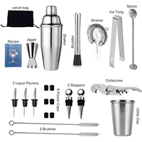 Vente en gros JINGDUN JD-AMS12 Ensemble de shaker à cocktails moderne en acier inoxydable 24 pièces avec support en bambou 750 ml Kit de barman Accessoires de bar