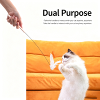 Nouveau design Jouet interactif pour chat en forme d'OVNI avec plumes et ventouse