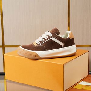 Baskets basses rétro Evergreen pour femmes, style skate, respirantes et légères, en microfibre, maille et denim, semelle TPR - Product Image 1