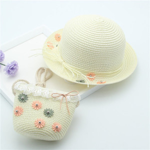 Ensemble de sacs de voyage de plage pour femmes et chapeaux de soleil en paille pour enfants, style sombrero, avec broderie 3D - Collection 2021 (vente en gros) - Product Image 4