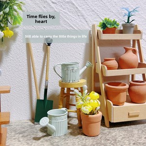Arrosoir miniature rétro en métal à l'échelle 1:12, accessoires de jardin pour maison de poupée - Product Image 5