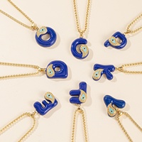 Collier pendentif en fer avec 26 lettres de l'alphabet, bijoux personnalisés avec initiales, pour unisexe, accessoire de mode tendance pour les fêtes