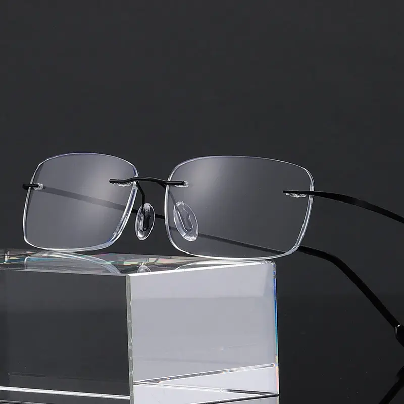 نظارة قراءة رجالية جديدة أنيقة بتخفيضات كبيرة نظارة قراءة معدنية بدون إطار وقطعة ماسية مضادة لتعطي العينين إضاءة زرقاء