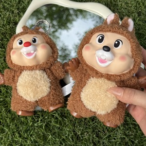 Bán buôn PopA Mart ban đầu Mickey Mouse gia đình Keychain Mặt dây chuyền dễ thương với nhau Vinyl mù hộp Anime hình bí ẩn Hộp đồ chơi - Product Image 3