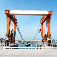 Système de berceau de levage de yacht électrique monté sur rail, entraîné par treuil, 10 tonnes, pour lancement privé en bord de mer