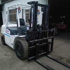 Low Working Hours Well Maintained TCM FD50 Used Forklift 5 Ton For Heavy Cargo <b>Handling</b> Works - Product Image 3