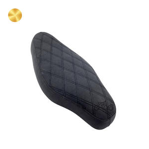 Accessoires de moto personnalisés de qualité de vente chaude coussin de siège de moto d'équitation confortable pour <span class=keywords><strong>Honda</strong></span> Cross <span class=keywords><strong>Cub</strong></span> 110 CC110 - Product Image 2