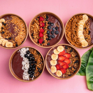 Bol d'açai alimentaire en papier kraft à emporter avec impression personnalisée et vente en gros avec couvercle - Product Image 1