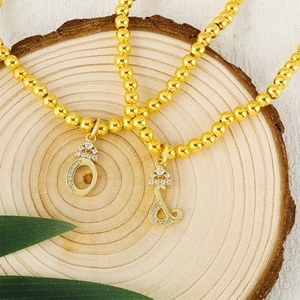 Cuenta redonda de moda 26 corona letra <span class=keywords><strong>minúscula</strong></span> pulsera <span class=keywords><strong>con</strong></span> chapado de cobre y joyería de circón <span class=keywords><strong>con</strong></span> microincrustaciones al por mayor - Product Image 4