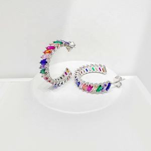 Precio de fábrica, pendientes de plata de ley 925 con diseño de arcoíris 2026, personalizados en oro de 18k, elegantes y coloridos con circonita, para mujer, ideales para profesoras. - Product Image 5