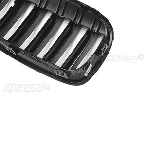 ชุดแต่งกันชนหน้า สำหรับ BMW ซีรีส์ 1 F52 ปี 2006-2008 กระจังหน้าทรงสปอร์ต อุปกรณ์ตกแต่งรถยนต์ - Product Image 5