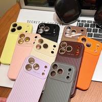 Étui de protection antichute à rayures verticales ondulées avec grande fenêtre, compatible avec les téléphones Apple 17 Pro Max et Apple 16 Pro Max