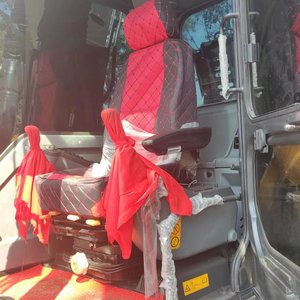 Vente promotionnelle : Excavatrice VOLVO EC140 d'occasion, faible nombre d'heures de travail, prix bas, excavatrice d'occasion Volvo EC300, pompe - Exportation permanente - Product Image 4