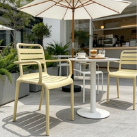 Fauteuil d'extérieur en plastique toutes saisons, empilable, imperméable, facile à nettoyer, chaise d'appoint pour jardin, terrasse, avec dossier