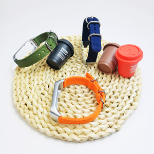 <span class=keywords><strong>Bracelet</strong></span> Tschick pour Samsung <span class=keywords><strong>Galaxy</strong></span> <span class=keywords><strong>Fit2</strong></span> R220 <span class=keywords><strong>Bracelet</strong></span> de montre <span class=keywords><strong>Bracelet</strong></span> de rechange en Nylon tressé pour <span class=keywords><strong>Galaxy</strong></span> Fit 2 chaud - Product Image 4