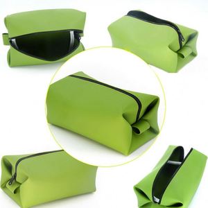 Bolsa de Maquillaje Impermeable de Silicona con Cierre, de Gran Capacidad, para Guardar Brochas y Cosméticos, con Compartimento para Monedas, para el Baño - Product Image 2