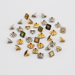 Tùy Chỉnh Bốn Nút Kim Loại Kẽm Hợp Kim Áo Choàng Khóa Vàng Nút Nhà Sản Xuất Cho Hồi Giáo Áo Sơ Mi Vuông Mô Hình Mạ Kỹ Thuật - Product Image 6