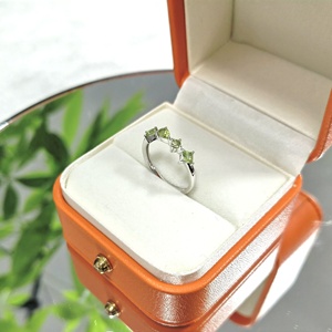 Anillo de Oro de 14k con Piedra Preciosa de Peridoto Verde Tallado, Moderno y Popular, con Incrustaciones Geométricas <span class=keywords><strong>para</strong></span> Mujer, Regalos de Navidad <span class=keywords><strong>para</strong></span> <span class=keywords><strong>Adolescentes</strong></span> - Product Image 4