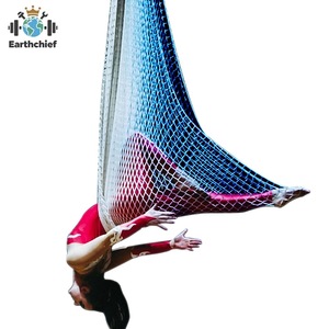 Filet de yoga aérien en polyester dégradé de couleurs, <span class=keywords><strong>hamac</strong></span> de yoga aérien pour l'appareil <span class=keywords><strong>acrobatique</strong></span> de cirque - Product Image 1