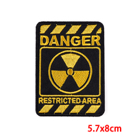 Conception personnalisée Écusson brodé Insigne Interdiction Signe Danger Avertissement Écusson de broderie Écussons à repasser pour vêtements