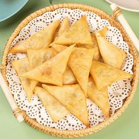 Al por mayor Dumplings de camarones triangulares congelados, fritos crujientes, Dim Sum de marisco, aperitivo congelado de fritura rápida para suministro a restaurantes