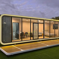 Maison de conteneur en acier de luxe à deux étages, villa capsule mobile au design moderne pour une utilisation en extérieur dans les parcs, les centres commerciaux et les appartements