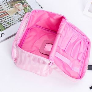 Bolsa de Maquillaje Profesional a Rayas, Organizador de Artículos de Aseo, Portátil, de Gran Capacidad, con Espejo, para Mujer - Product Image 3