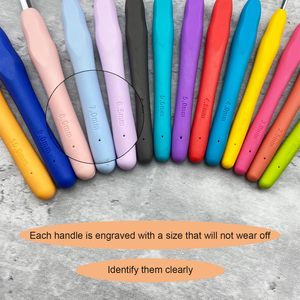 Single Head Knitting Tool <b>Set</b> with Candy-Colored Soft Handle <b>Crochet</b> <b>Hook</b> 2mm Thick Aluminum Oxide Plastic <b>Crochet</b> <b>Hook</b> for Wool - Product Image 4