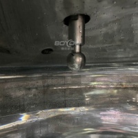 Cuve de mélange pneumatique en acier inoxydable de 50L à 5000L avec agitateur motorisé pour la fabrication de parfums, d'alcool et de produits alimentaires
