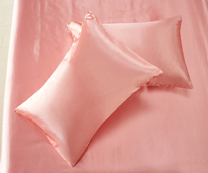 <strong>Queen</strong> <strong>Size</strong> <strong>Duvet</strong> Cover Set Satin Material Bed Sheet &amp; Quilt Cover for Adults Age Group Specific Product - Product Image 4