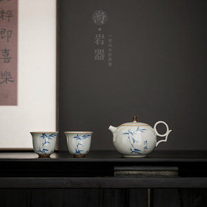 Juego de té de bambú pintado a mano en azul y blanco, una tetera, dos tazas, juego de té sencillo para dos personas, cerámica Dehua, nuevo estilo chino. - Product Image 4