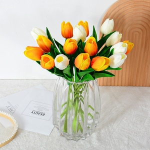 Vendita calda di alta qualità a singolo tulipano fiori di simulazione stile moderno case adatte decorazione di nozze giallo tulipani artificiali - Product Image 5