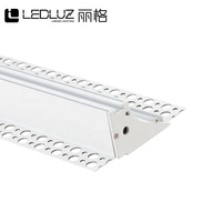 Profilé en aluminium encastré sans cadre pour éclairage mural LED, idéal pour les plafonds en plaques de plâtre et l'éclairage linéaire commercial encastré.