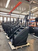 Appareil de cardio-training SK Commercial Stair Climber avec cadre en acier pour la formation en marche, idéal pour les salles de sport, centres de fitness, hôtels, clubs (OEM/ODM)