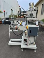 Machine de copie et de fraisage pour fenêtres, profilés PVC et aluminium, avec triple perçage manuel et fraisage pour portes et fenêtres