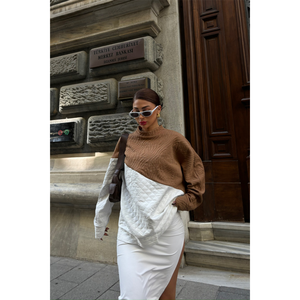 Sudadera con Capucha Blanca para Mujer, para Comodidad y Estilo - Product Image 3