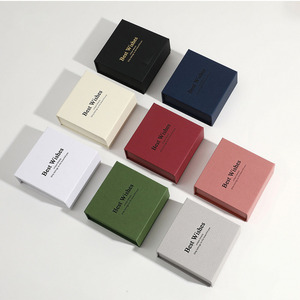 Caja de regalo abatible del fabricante original con logotipo que se puede colocar magnéticamente para el embalaje de joyas y piedras preciosas. - Product Image 6