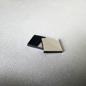 Verre noir 365 NM HWB à faible émissivité, taux d'absorption > 95%, taux de transmission infrarouge pour équipement infrarouge/ultraviolet - Product Image 1