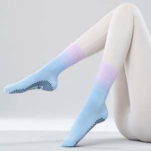 High Quality Custom Logo Anti-Slip Sports Socks <b>Pilates</b> Yoga Socks for Women <b>Pilates</b> Grip Socks Custom - Product Image 2
